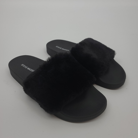 steve madden softey slides